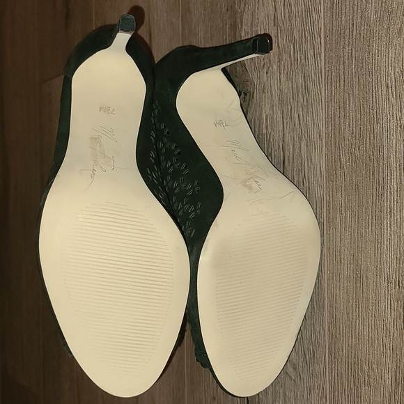 Marc Fisher Lace Heels - Picture 3 of 4